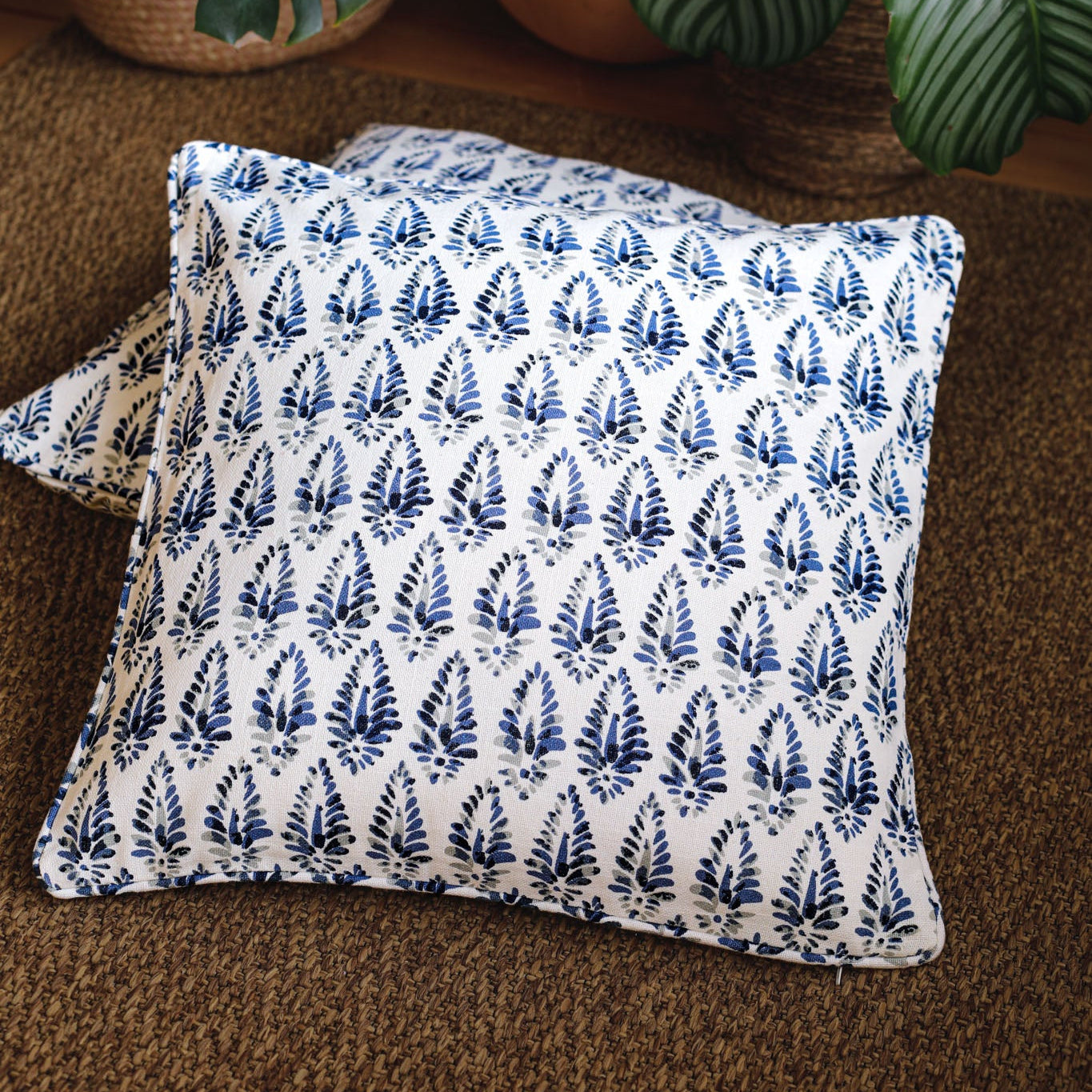 Artisan cushion covers Switzerland